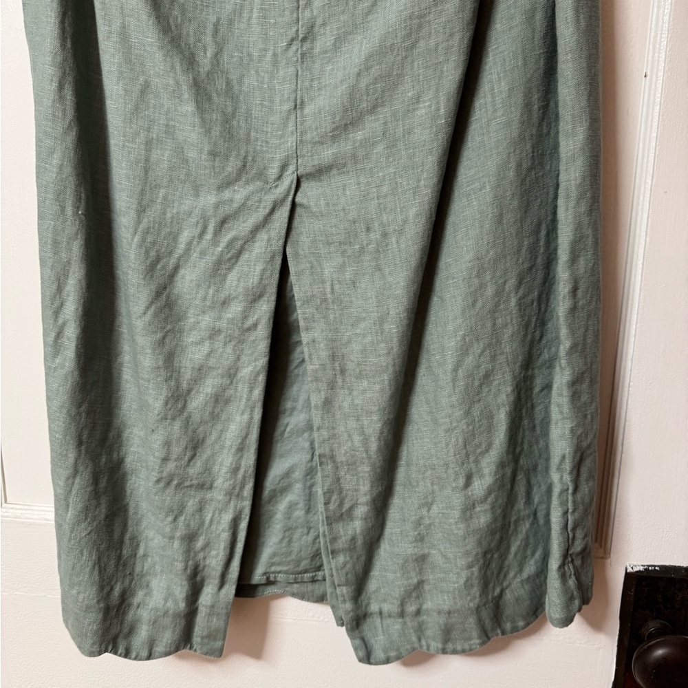 Abercrombie Linen Collection Vest and Skirt Set - Picture 10 of 10